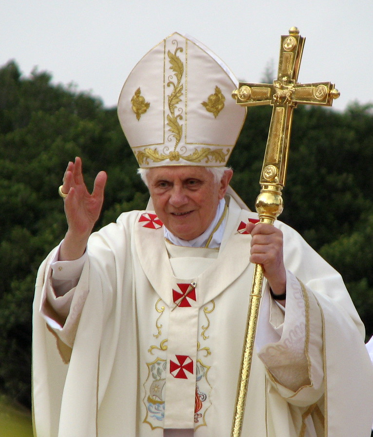 2010 Malta - Pope Benedict 21